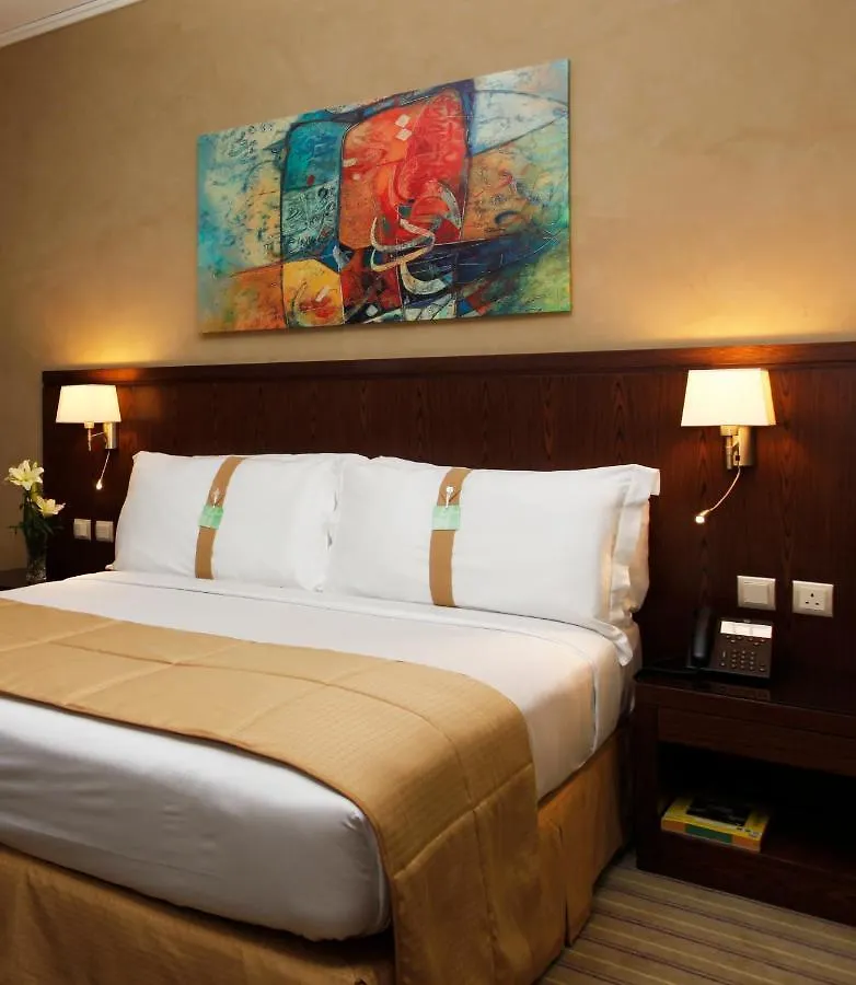 Holiday Inn Meydan Riyad 4*,
